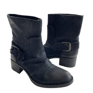 Vera Wang Lavender Leather Buckle Moto Boots 7
